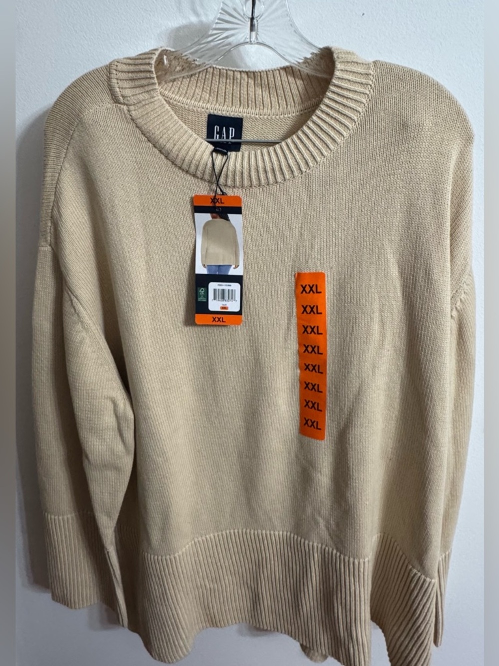NWT GAP WOMEN Beige Crewneck Sweater